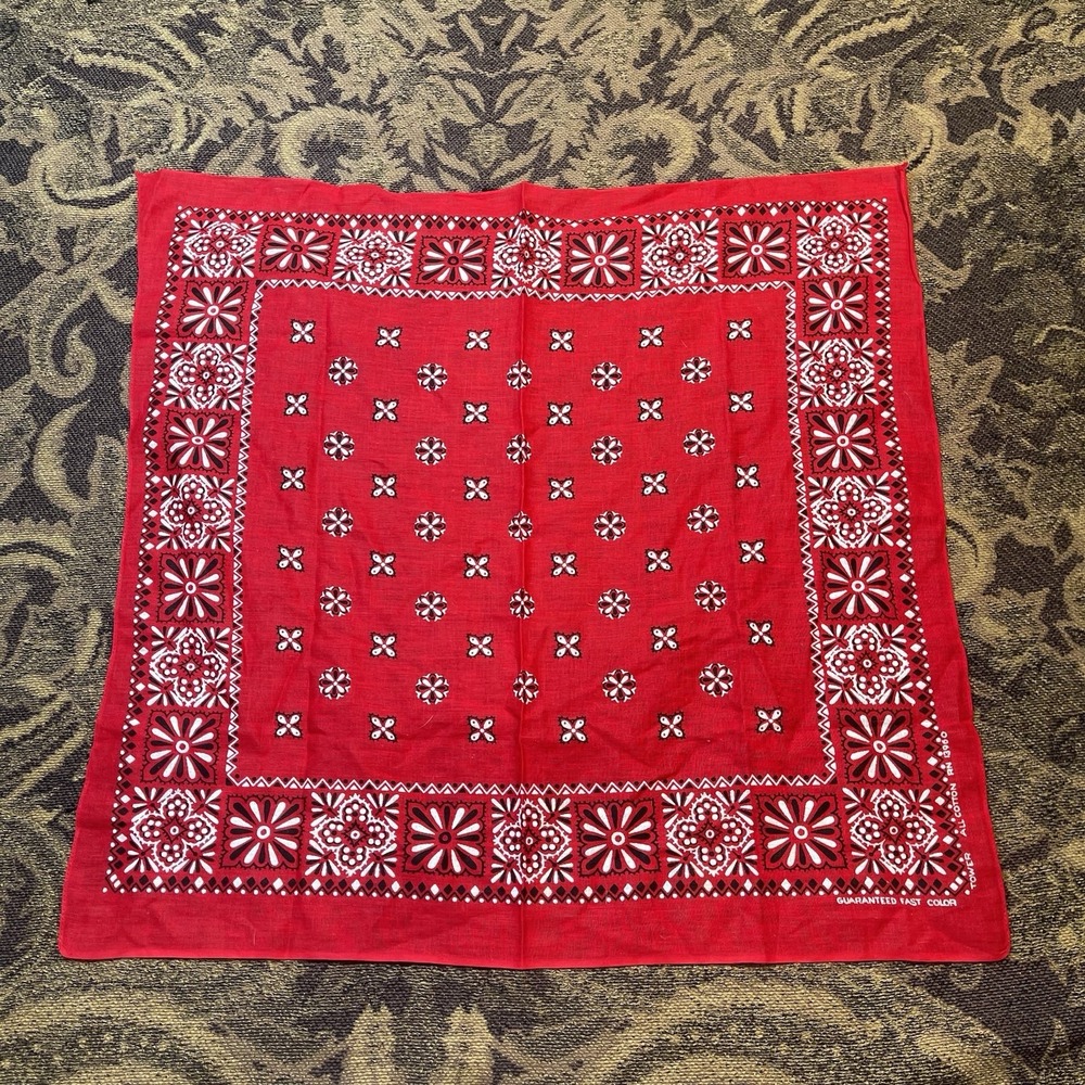 vintage 80s western-themed print fabric bandanna Red Paisley